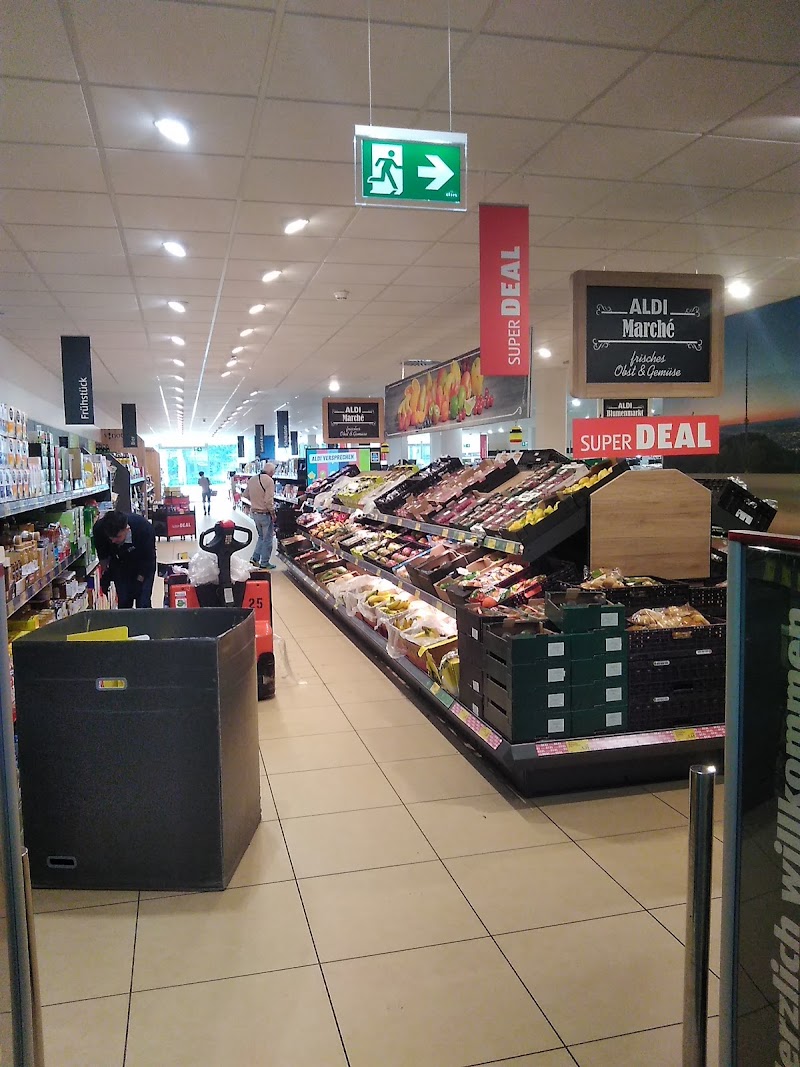 ALDI SUISSE - ALDI SUISSE, Hohlstrasse 473, 8048 Zürich, Switzerland