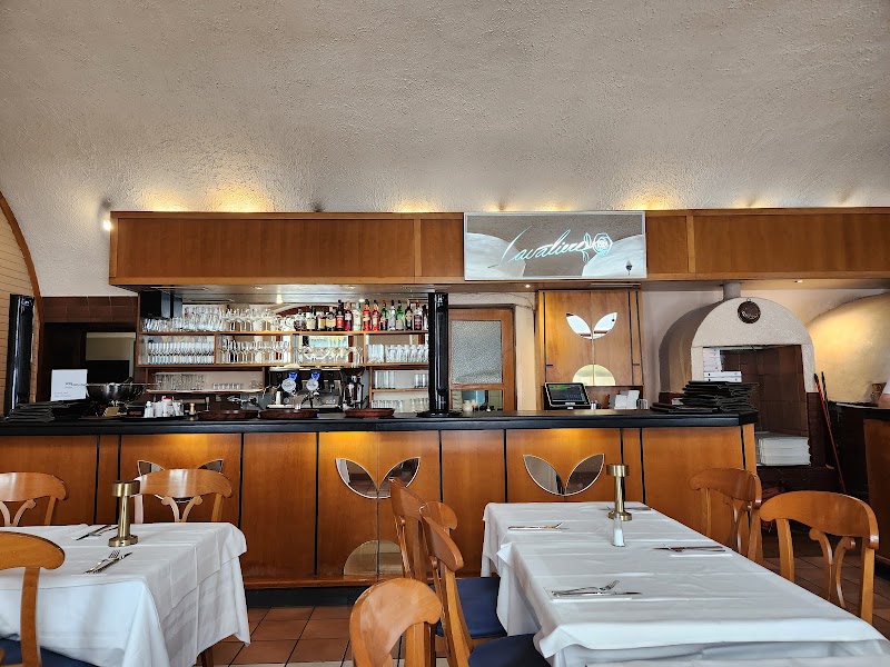 Cavaliere Pizzeria Ristorante - Cavaliere Pizzeria Ristorante Köllnerhofgasse 4, 1010 Wien, Austria