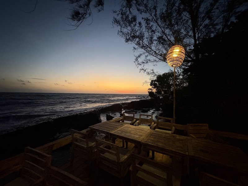 On The Rock Restaurant & Beach Bar - On The Rock Restaurant & Beach Bar Mango bay, Hẻm 8 Đường Lê Thúc Nha, Phú Quốc, An Giang 920000, Vietnam