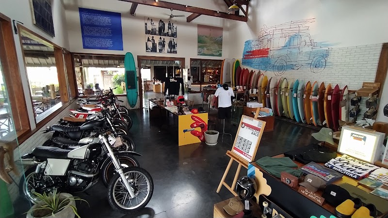 Deus Ex Machina - Temple of Enthusiasm - Deus Ex Machina - Temple of Enthusiasm Jl. Batu Mejan Canggu No.8, Canggu, Kec. Kuta Utara, Kabupaten Badung, Bali 80361, Indonesia