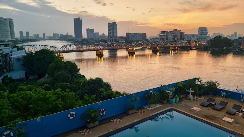 Riverside Bangkok Hotel - Riverside Bangkok Hotel, 195 Soi Ratchawithi 21, Khwaeng Bang Yi Khan, Khet Bang Phlat, Krung Thep Maha Nakhon 10700, Thailand