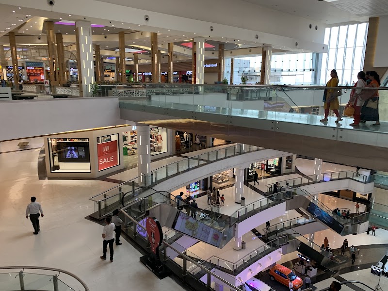 South City Mall - South City Mall 375, Prince Anwar Shah Rd, South City Complex, Jadavpur, Kolkata, West Bengal 700068, India
