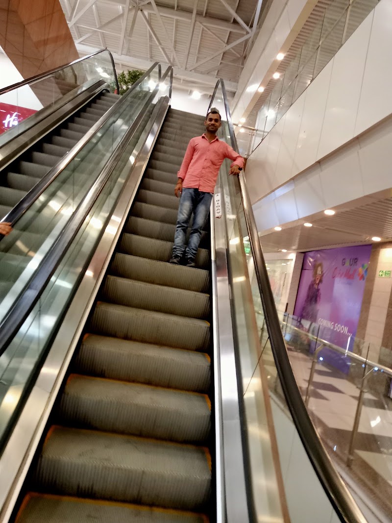 Gaur City Mall - Gaur City Mall Greater Noida W Rd, Gaur City 1, Sector 4, Greater Noida, Ghaziabad, Uttar Pradesh 201318, India