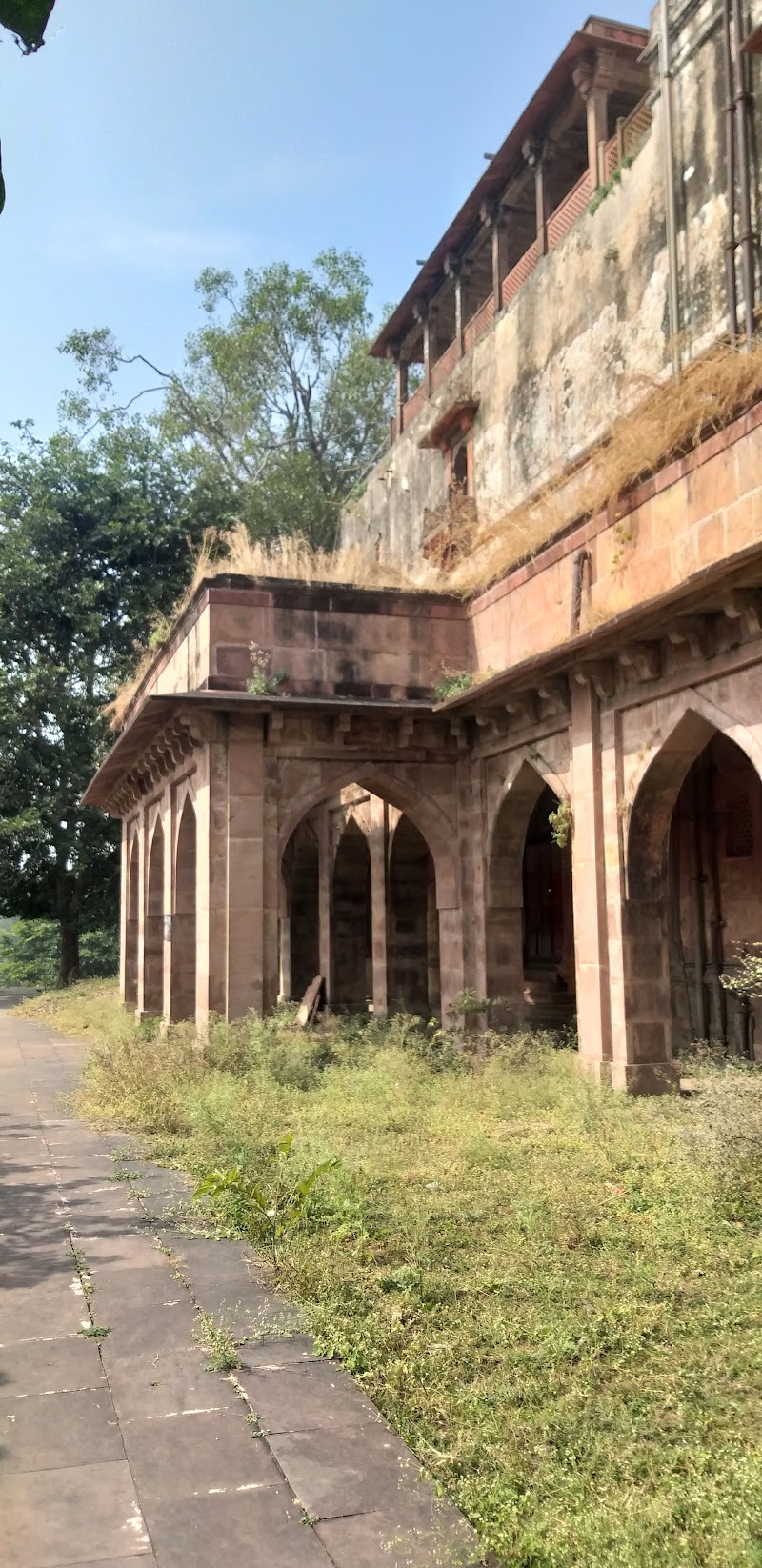 Kaliyadeh Palace - Kaliyadeh Palace Island on the bank of Kshipra River, 6QXH+J5G, Madhya Pradesh 456003, India