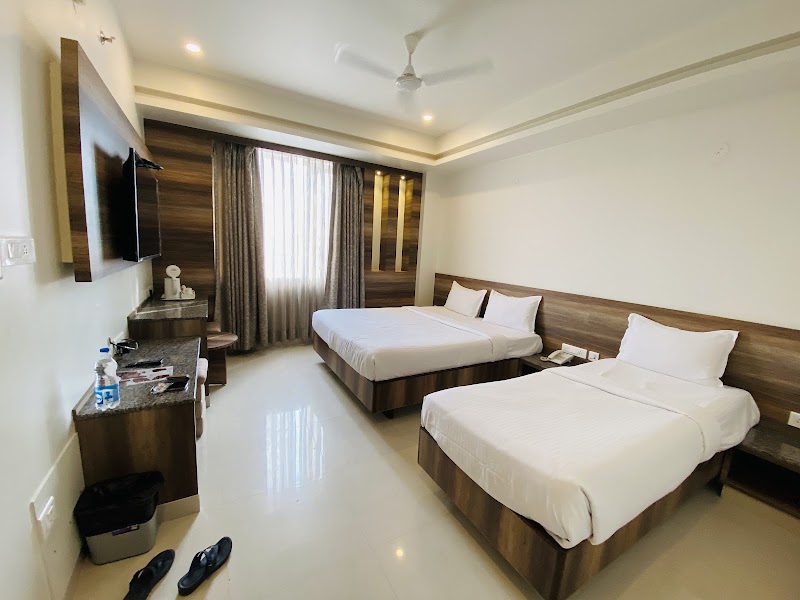 Springs Hotel - Springs Hotel Tiruchanoor Road Near shilparamam Tiruchanur flyover bridge, JC6V+R63 circle, Tiruchanur, Andhra Pradesh 517503, India