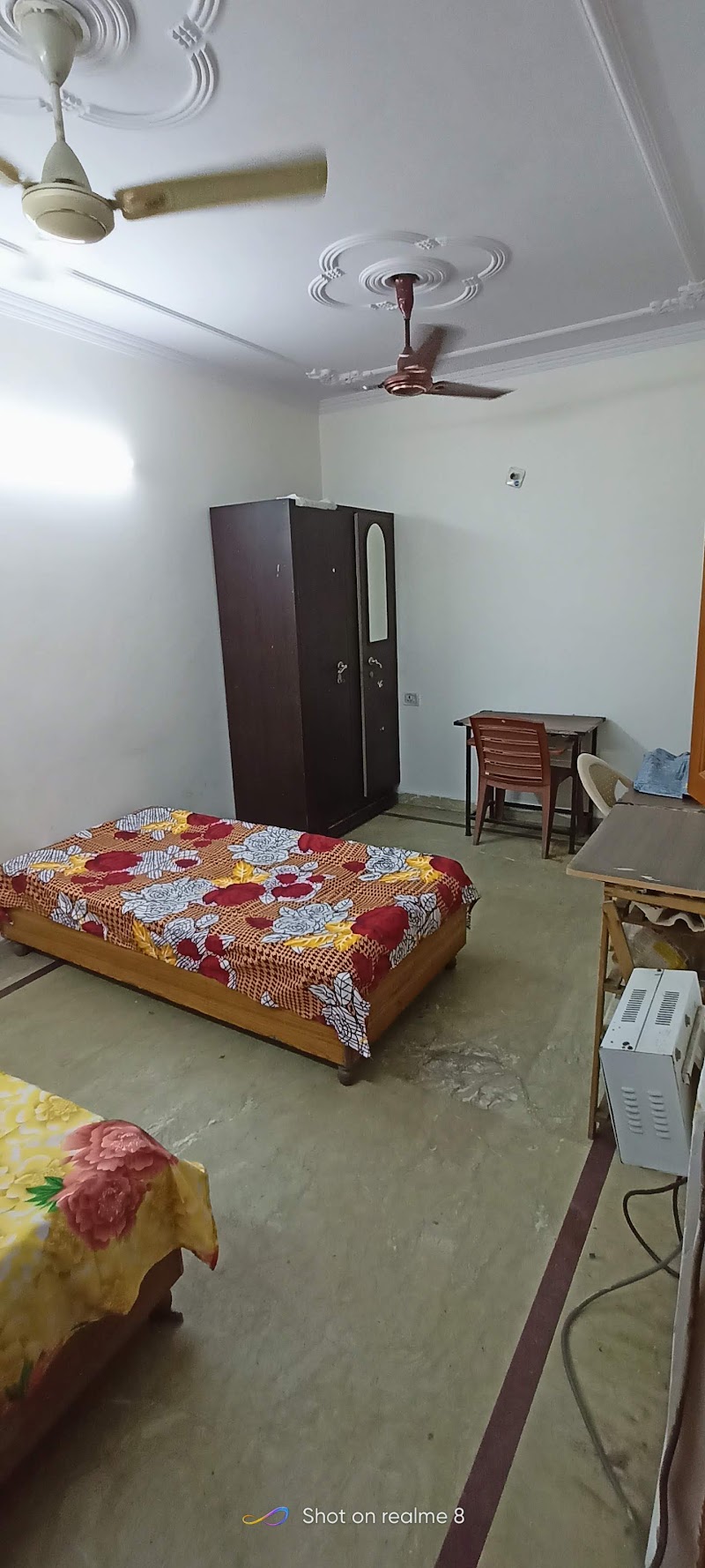 AASTHA P.G. - AASTHA P.G. H. No. 2 Lane No.4, IGNOU Rd, near Made Easy Institute, Saiyad ul Ajaib, Sainik Farm, New Delhi, Delhi 110030, India