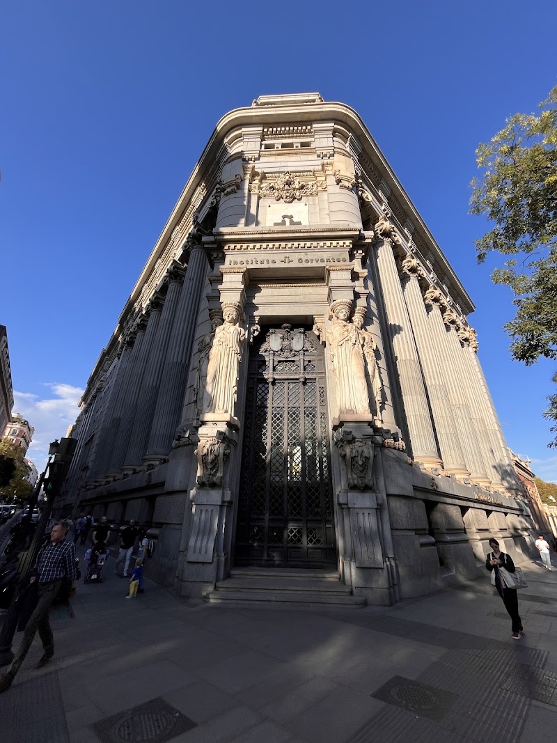 Free Tour Madrid - Free Tour Madrid, P.º del Prado, 1, Retiro, 28014 Madrid, Spain