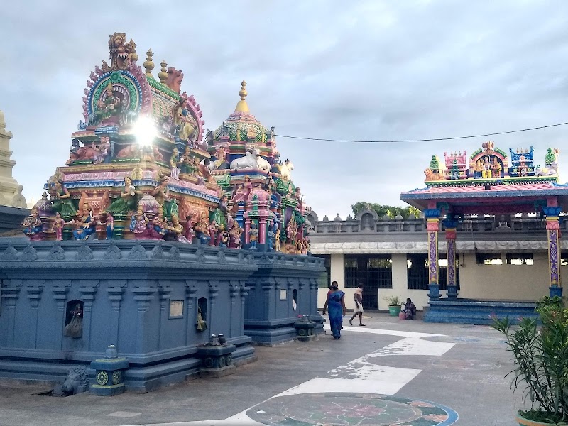 Sri Mallikarjuna Swamy Kamakshi Tayee Devasthanam - Sri Mallikarjuna Swamy Kamakshi Tayee Devasthanam FVHR+H5X, Jonnawada, Andhra Pradesh 524305, India
