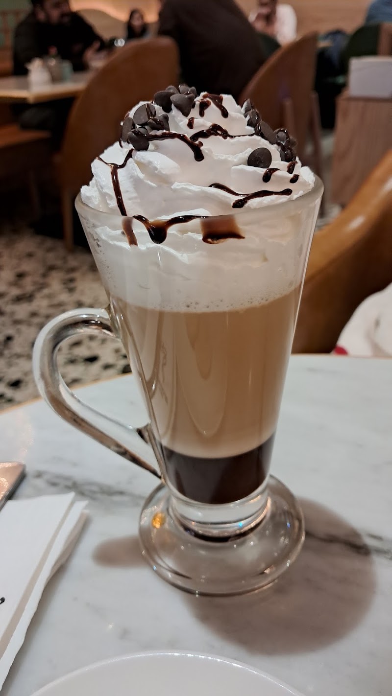 Aromas cafe & bistro - Aromas cafe & bistro Inorbit Mall(India) Pvt. Ltd, New Link Rd, Malad, Malad West, Mumbai, Maharashtra 400104, India