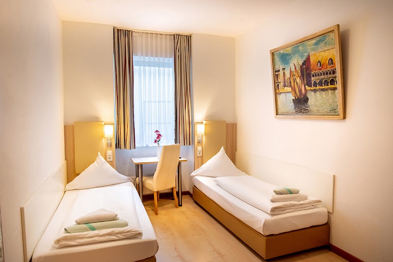 Hotel Domblick Garni - Hotel Domblick Garni Domstraße 28, 50668 Köln, Germany