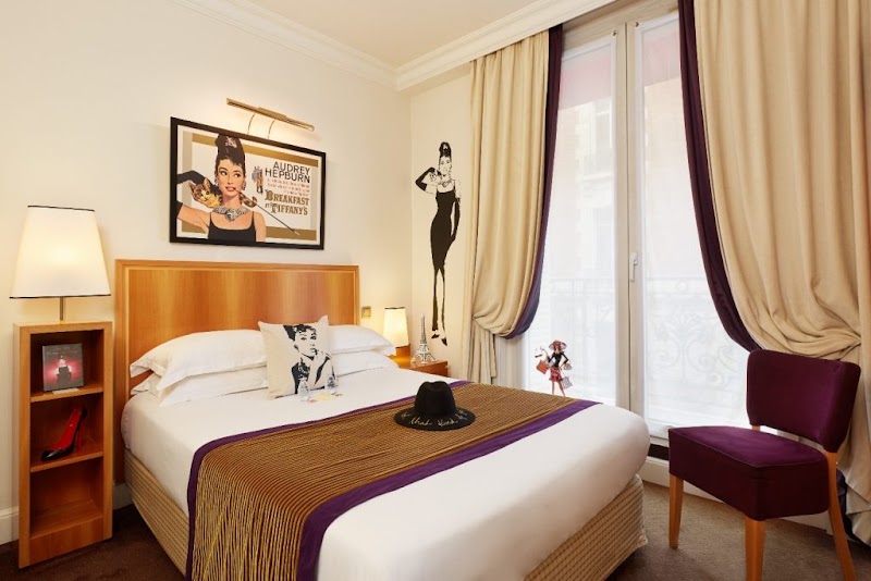 Hotel Porte Maillot - Hotel Porte Maillot 9 Rue de l'Arc de Triomphe, 75017 Paris, France