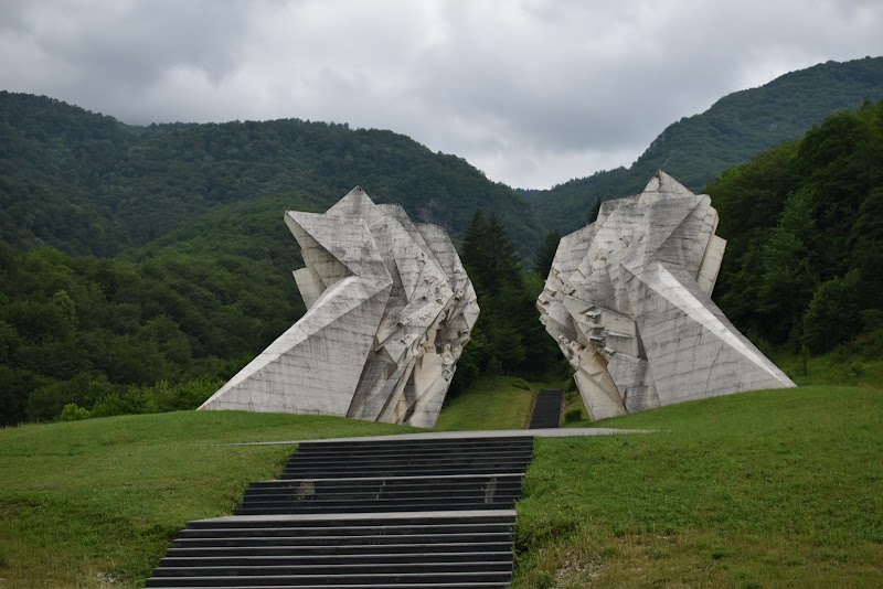 Sutjeska National Park - Sutjeska National Park 8MWQ+F4Q, Tjentište, Bosnia and Herzegovina