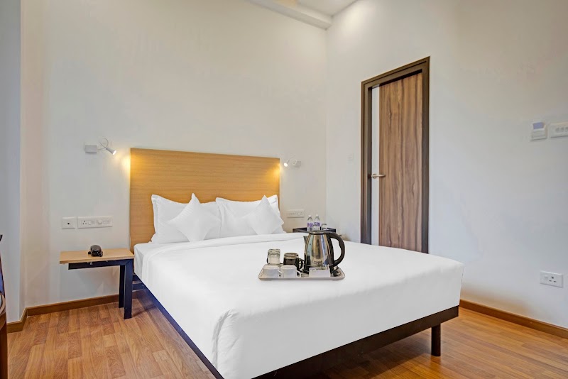 UPAR Hotels T Nagar - UPAR Hotels T Nagar 13, Gopalakrishna St, T. Nagar, Chennai, Tamil Nadu 600017, India