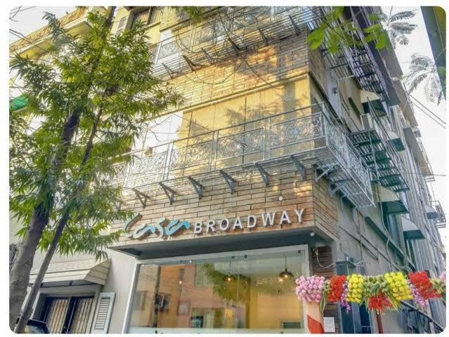 Capital O 9125 Casa Broadway Hotel Kolkata - Capital O 9125 Casa Broadway Hotel Kolkata, Plot No. P41, Keyatala Rd, Golpark, Hindustan Park, Gariahat, Kolkata, West Bengal 700029, India