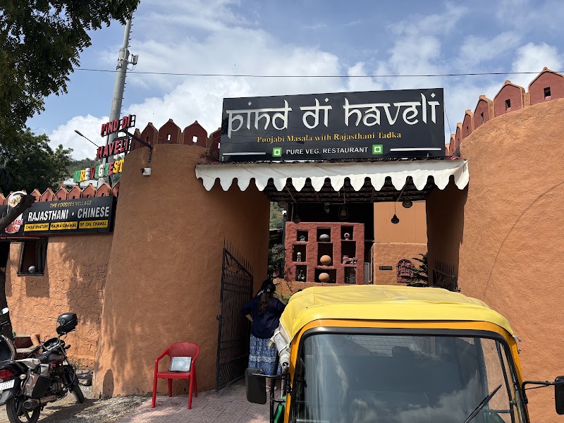 Pind di Haveli (Pure veg.) Punjabi, Rajasthani, Gujarati,Jain food, Chinese, Italian, Multi cuisine, Ac. Restaurant. - Pind di Haveli (Pure veg.) Punjabi, Rajasthani, Gujarati,Jain food, Chinese, Italian, Multi cuisine, Ac. Restaurant. Plot no. 1A, Machla Magra Scheme Patel Circle, near BPCL Petrol Pump, Jawahar Nagar, Khanjipeer, Udaipur, Rajasthan 313001, India
