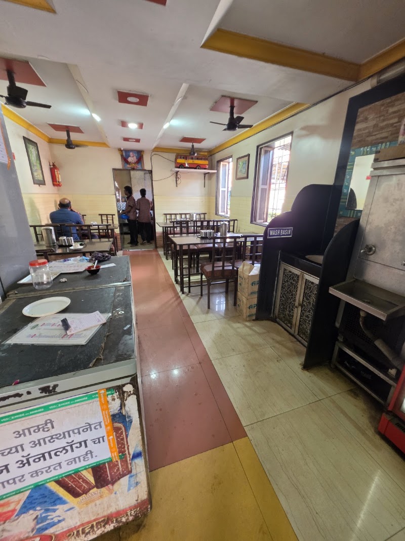 Ahar Restaurant - Ahar Restaurant mal naka, near HP petrol pump, Abhyudhya Nagar, Ratnagiri, Maharashtra 415612, India