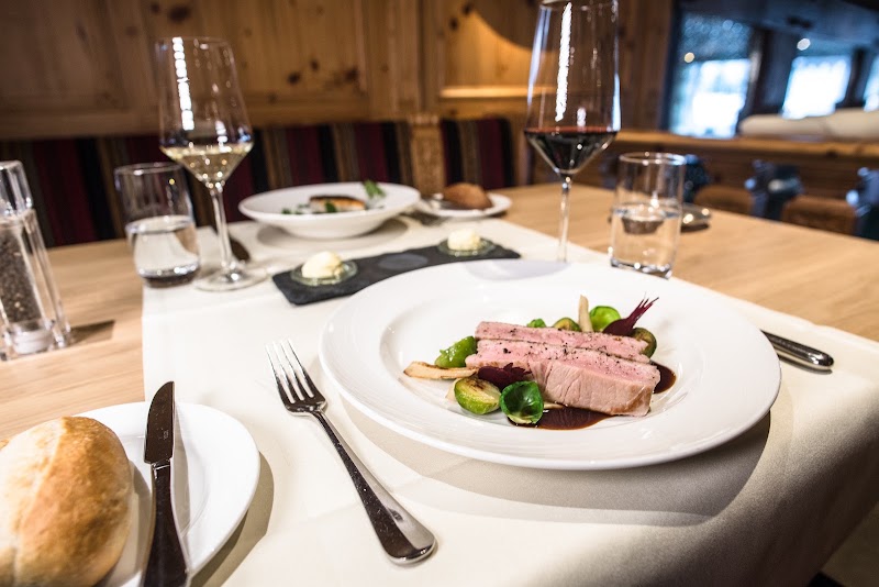 Hotel Restaurant Alpenhof - Hotel Restaurant Alpenhof Matterstrasse 43, 3920 Zermatt, Switzerland