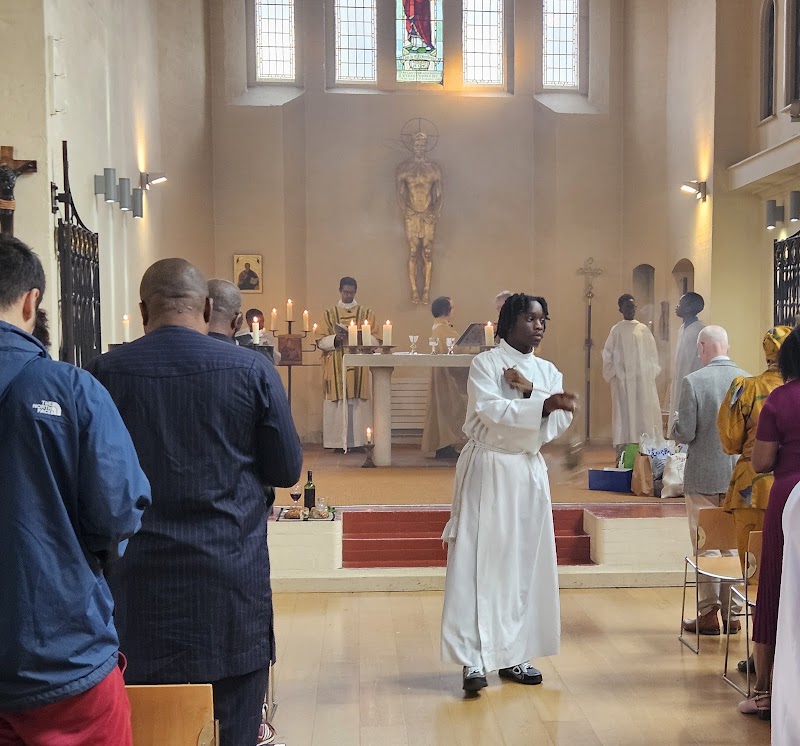 St Christopher's Church, Walworth - St Christopher's Church, Walworth, 80 Tatum St, London SE17 1QR, UK