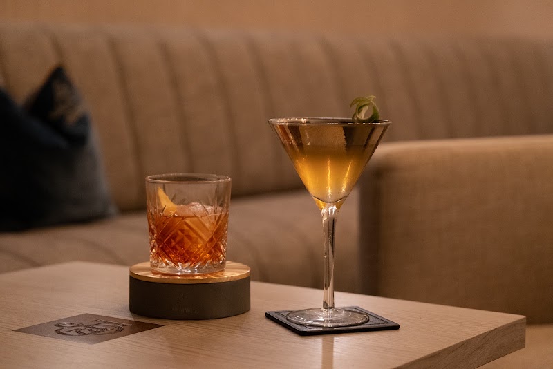 45 Bar - 45 Bar Av. des Alpes 45, 1820 Montreux, Switzerland
