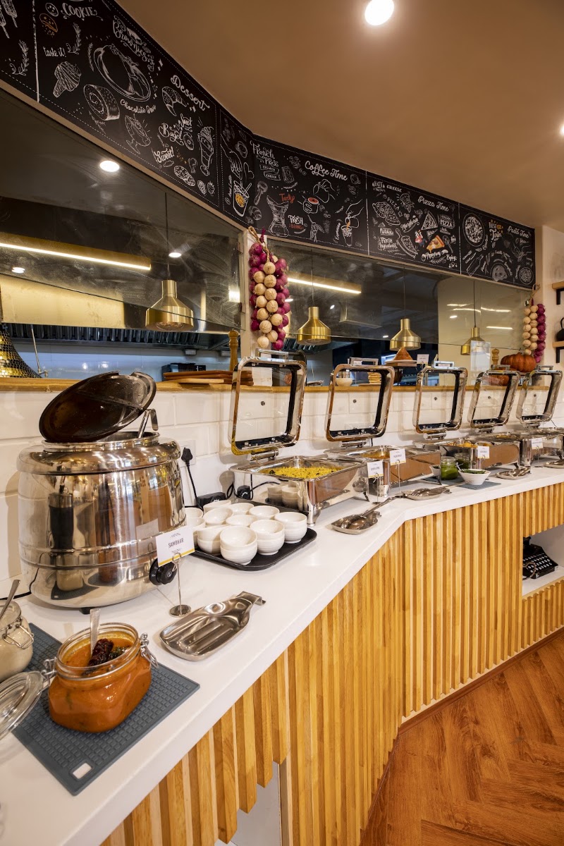 Bloom Hub | ORR Marathahalli - Bloom Hub | ORR Marathahalli 3, Outer Ring Rd, near Tanishq Jewellery, Marathahalli, Bengaluru, Karnataka 560037, India