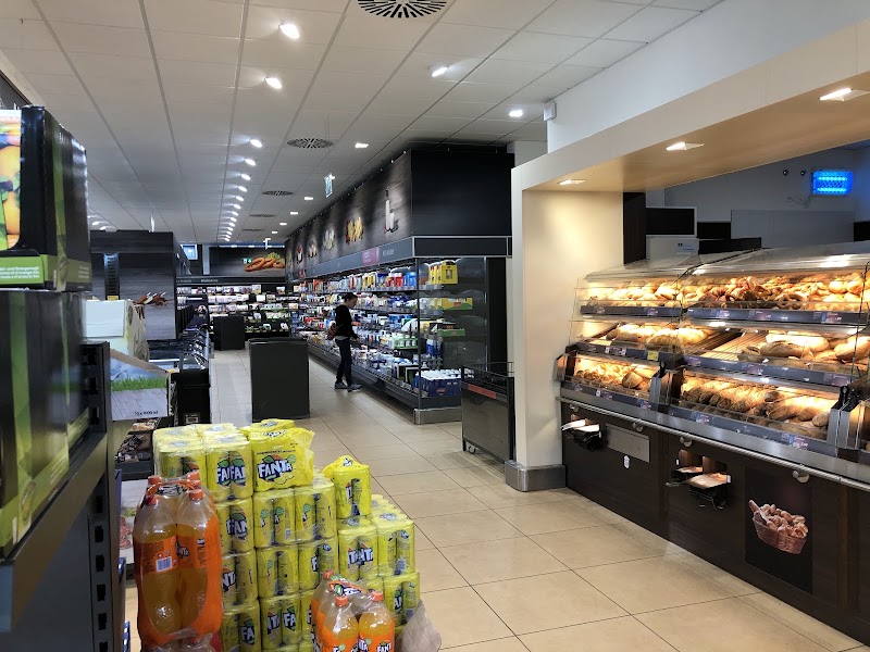 ALDI SUISSE - ALDI SUISSE, Badenerstrasse 565, 8048 Zürich, Switzerland