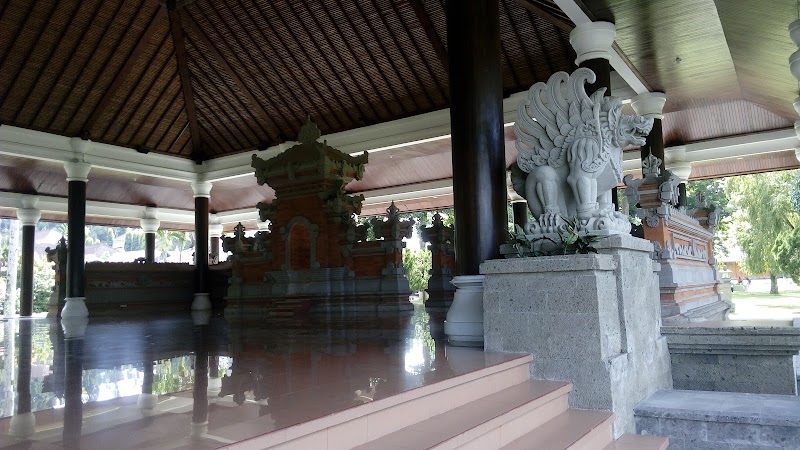 Istana Kepresidenan Tampaksiring - Istana Kepresidenan Tampaksiring, Jl. Dr. Ir. Soekarno, Manukaya, Kec. Tampaksiring, Kabupaten Gianyar, Bali 80552, Indonesia