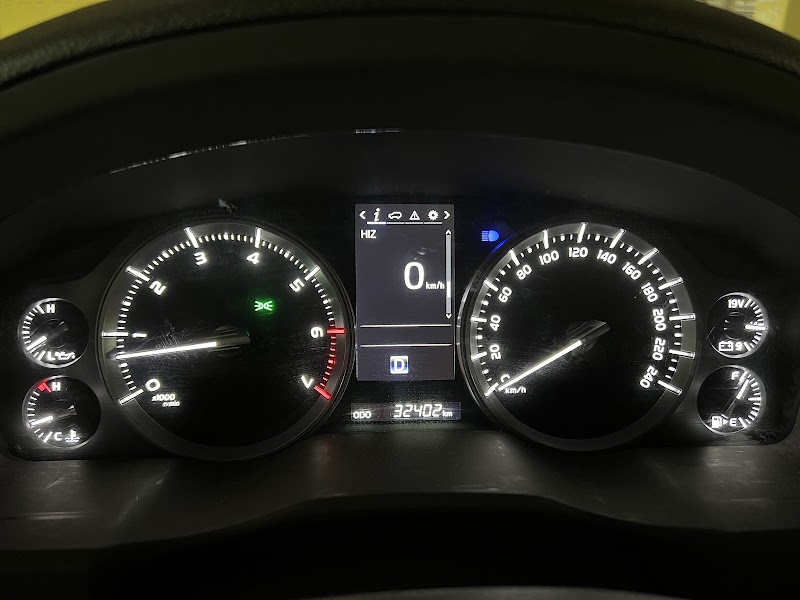 Hertz Car Rental - Hertz Car Rental, SEEB INTL AIRPORT MUSCAT OM, Muscat 100, Oman