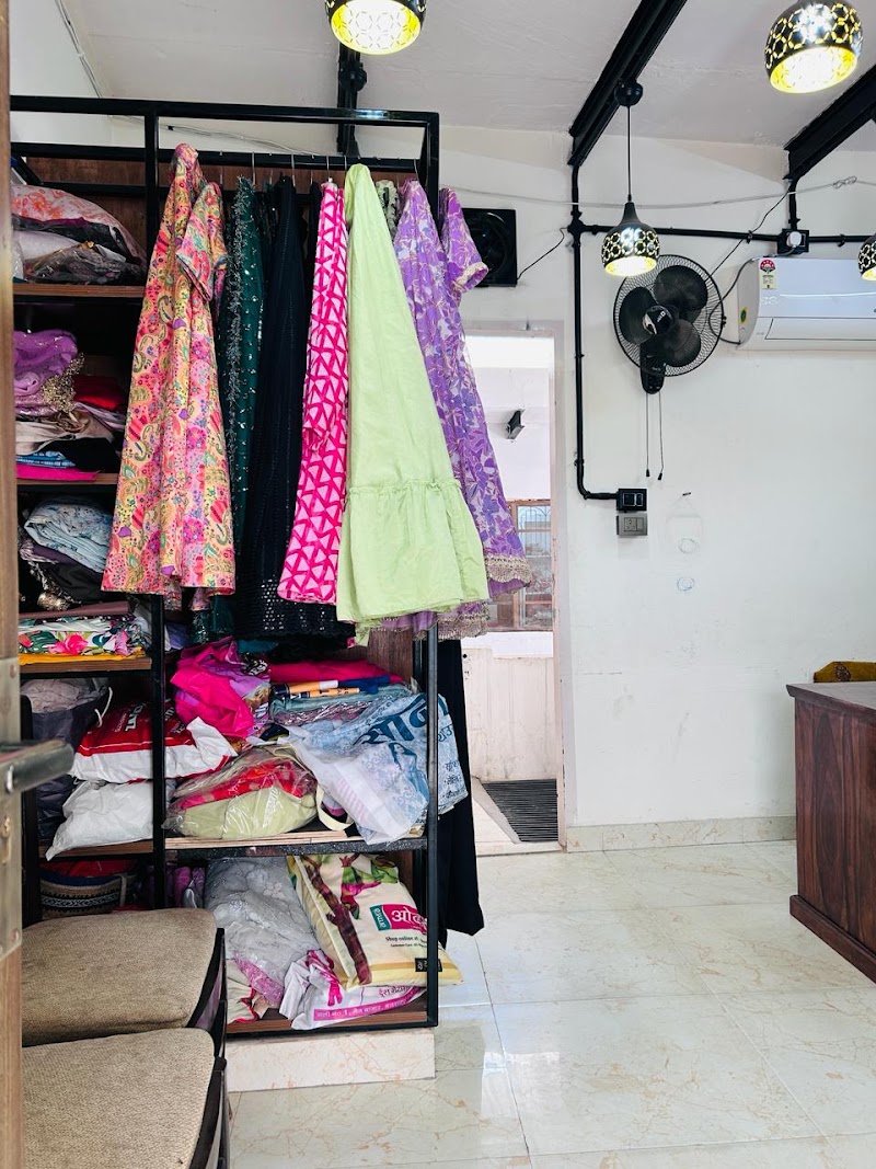 Aakaar Boutique - Aakaar Boutique Main, Badshahpur Sohna Rd, near sbi bank, Badshahpur, Sector 66, Gurugram, Haryana 122101, India