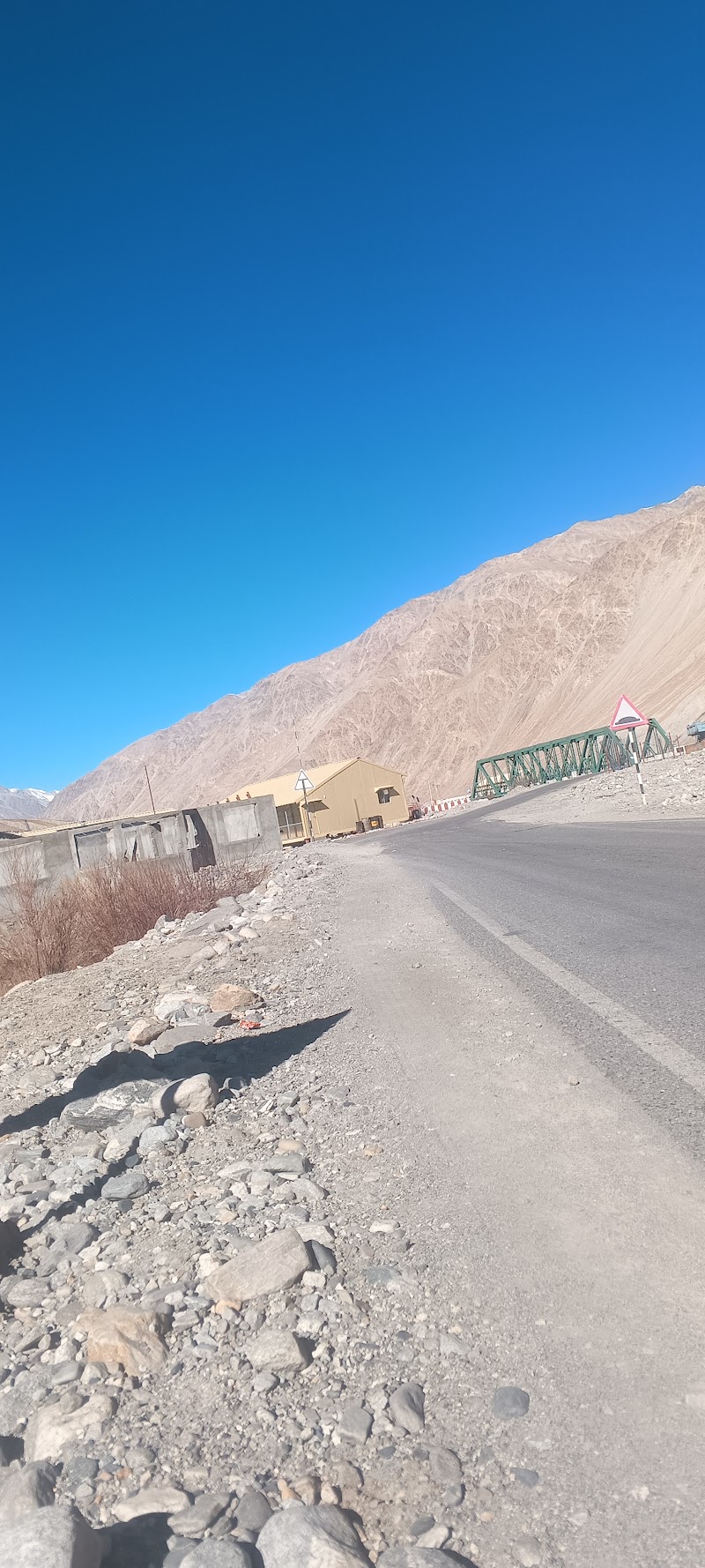 Karakoram Dwar Bridge - Karakoram Dwar Bridge 8J6W5595+2C, Karakoram Dwar, SSN Rd, Shyok, 194201