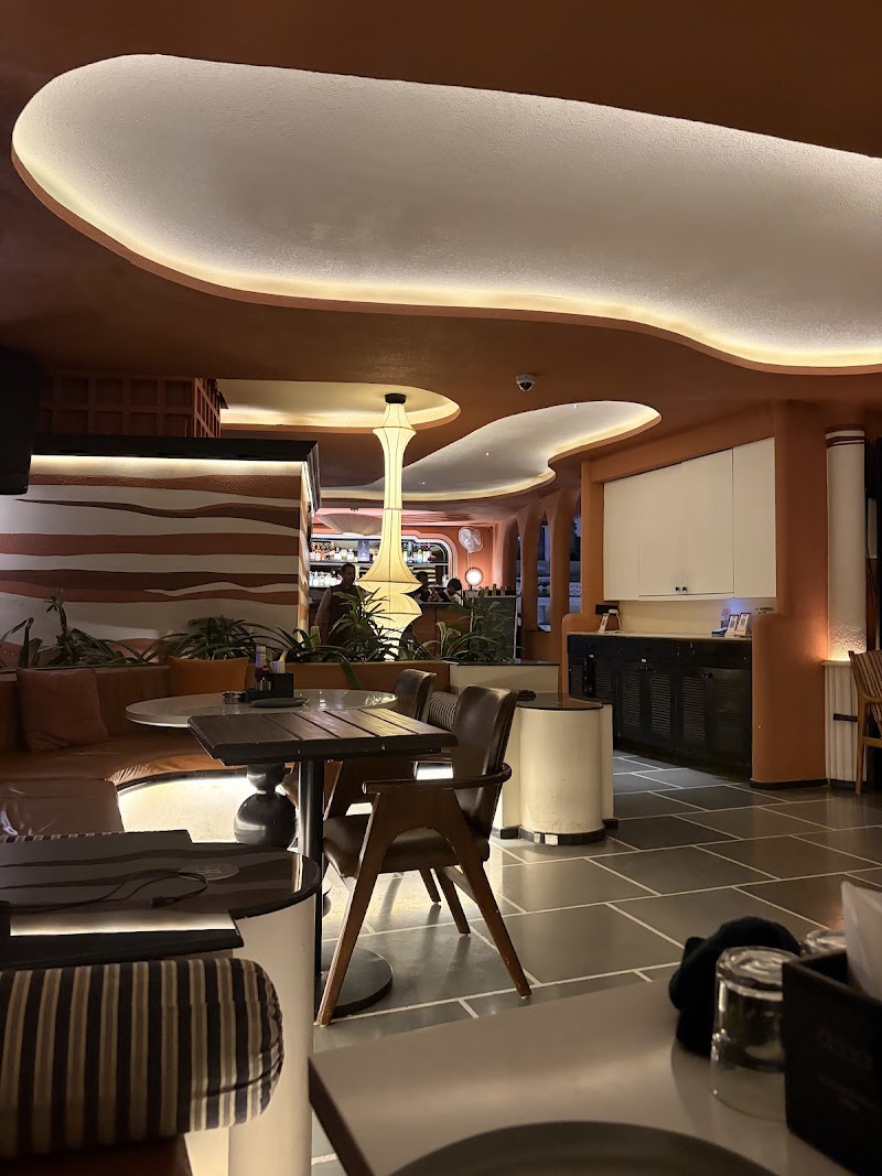 Abaar- Kitchen & Bar - Abaar- Kitchen & Bar 3rd Floor, Hotel The Red Pier, Lal Ghat Road, Old City, Silawatwari, Udaipur, Rajasthan 313004, India