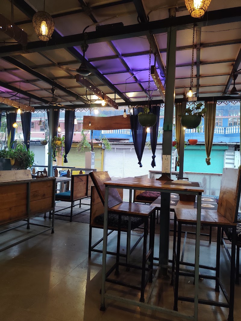 Club India Restaurant & Bar