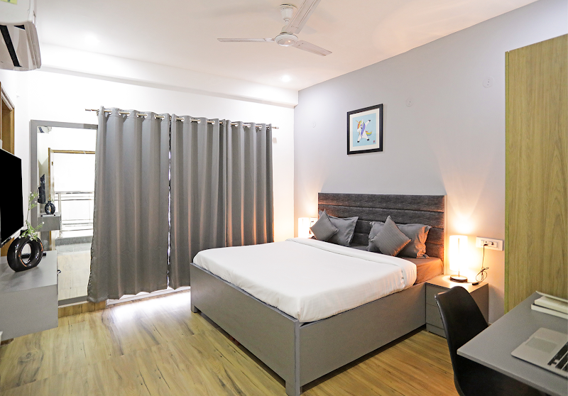 Housr 43 Paras - Housr 43 Paras House No. 1319, Sector 43, Gurugram, Haryana 122009, India