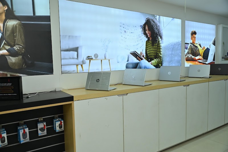 HP World - Sambalpur - HP World - Sambalpur Ground Floor, Buddha Raja, Ainthapali Rd, S.R.I.T. Colony, Budharaja, Sambalpur, Odisha 768004, India