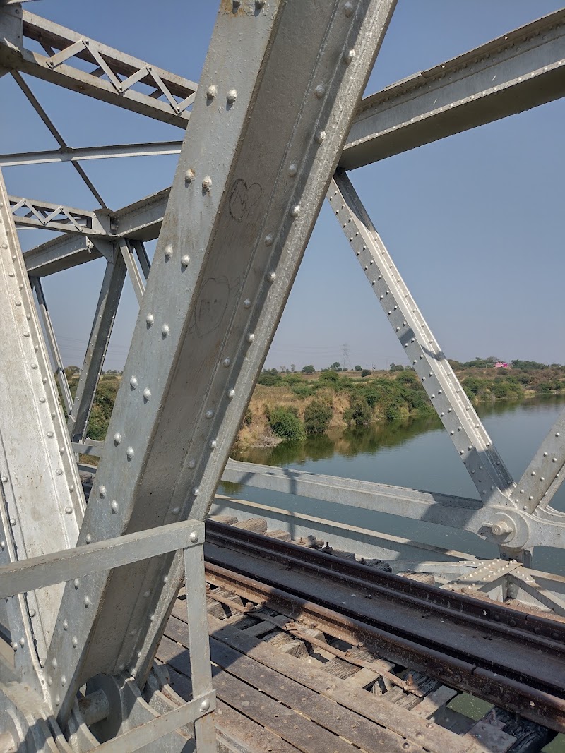 British Era Railway Bridge - British Era Railway Bridge, R9X4+2H9, Lakhpuri, Maharashtra 444107, India