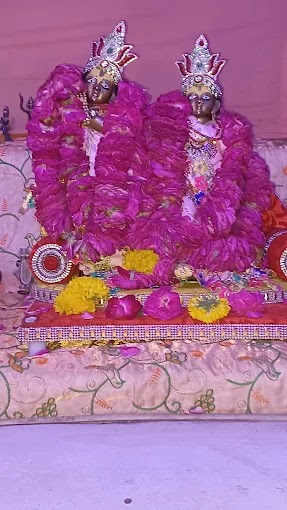 Shri Radha Gokulanand Ji Mandir, Vrindavan - Shri Radha Gokulanand Ji Mandir, Vrindavan, HMPX+FFH, Keshi Ghat, Vrindavan, Uttar Pradesh 281121, India