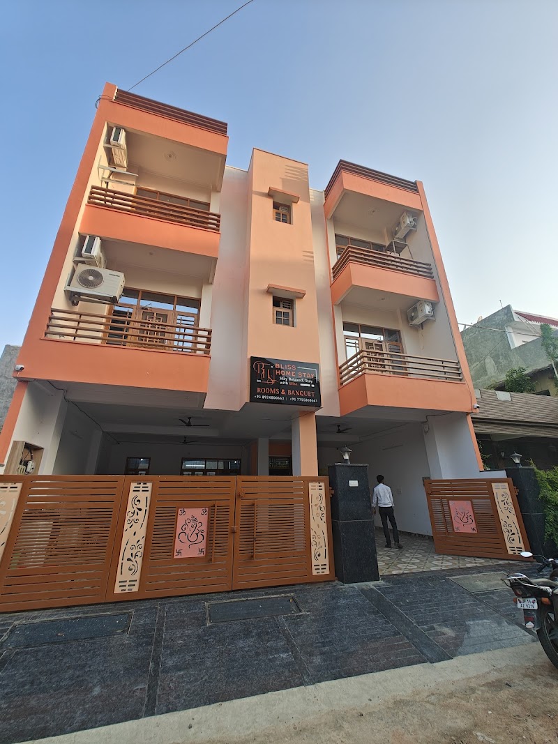 BLISS HOMESTAY - BLISS HOMESTAY Bliss Homestay, 4C/1067, Gomti Nagar, Lucknow, Uttar Pradesh 226010, India