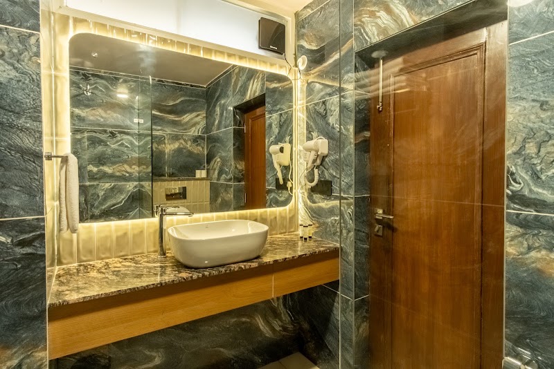 Natson House by Stamp Stays - Natson House by Stamp Stays 1A, Natson House, Mall Rd, near Padmini Niwas, The Mall Road, Mussoorie, Uttarakhand 248179, India