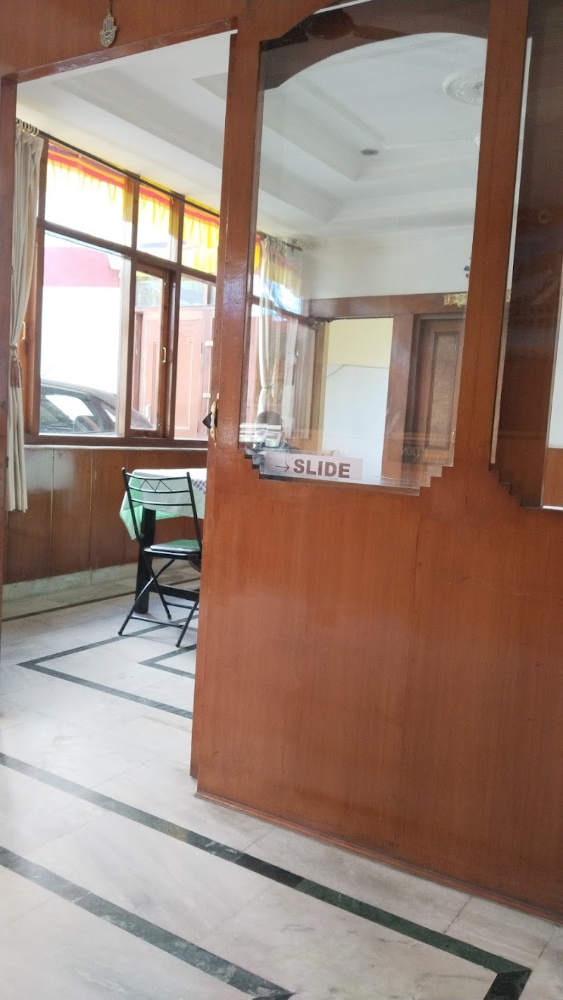 Him View Guesthouse - Him View Guesthouse 68PH+444, Jogiwara Rd, McLeod Ganj, Dharamshala, Himachal Pradesh 176215, India