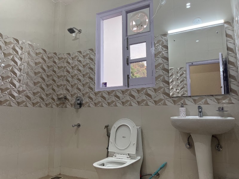 The Green Retreat Homestay - The Green Retreat Homestay V2QM+6X5 Village Gharti Khurd PO Dharampur, Solan, Himachal Pradesh 173209, India