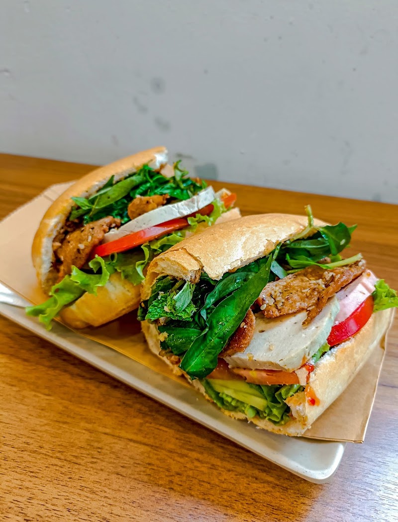 Banh Mi Xanh - Banh Mi Xanh 15B Nguyễn Thị Minh Khai, Sài Gòn, Hồ Chí Minh 71006, Vietnam