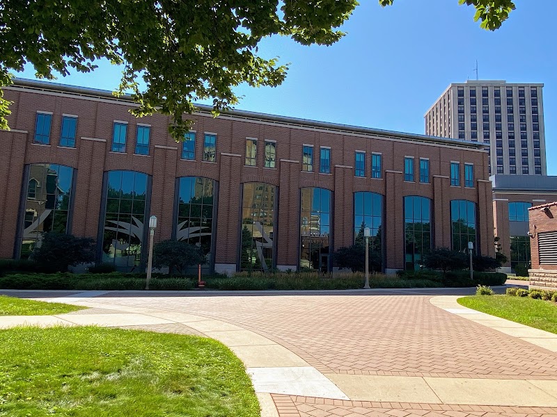 Loyola University Chicago - Loyola University Chicago 1032 W Sheridan Rd, Chicago, IL 60660, USA