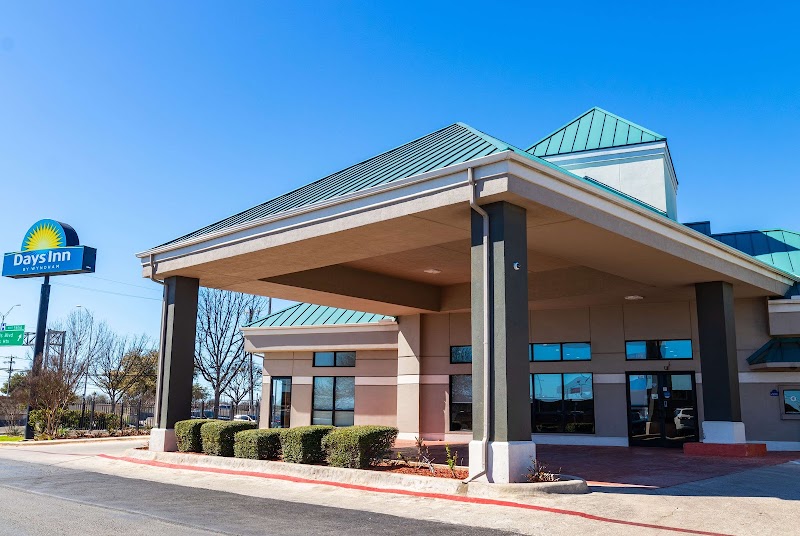 Days Inn by Wyndham Central San Antonio NW Medical Center