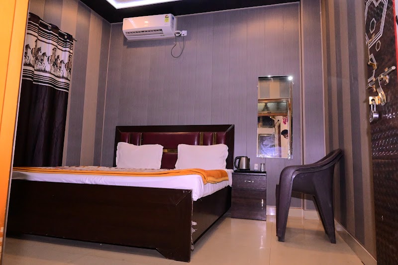 Shree ram lalla guest house - Shree ram lalla guest house, Vvip road, Ram Mandir Rd, near international press club, Awas Vikas Colony, Ayodhya, Uttar Pradesh 224123, India