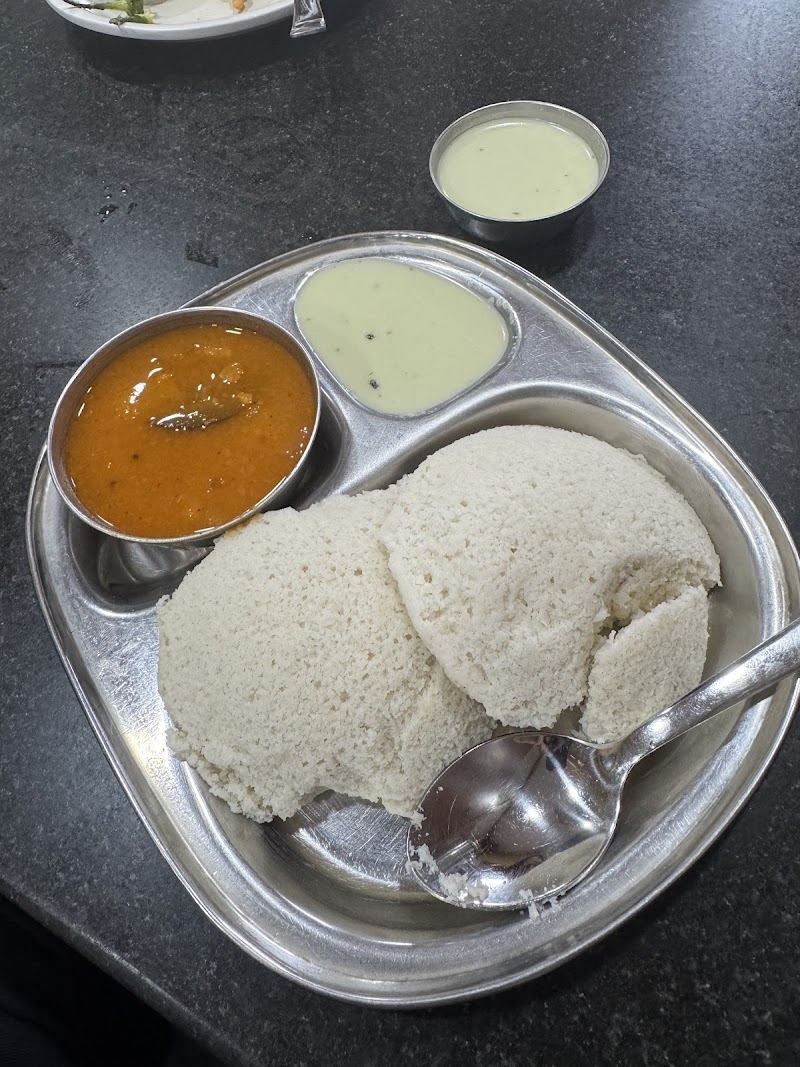Shri Krishna Pure Veg Restaurant - Shri Krishna Pure Veg Restaurant Near, Dabolim Junction, Ijorshi, Goa 403801, India