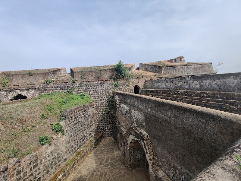 Manjarabad Fort - Manjarabad Fort Sakleshpura, Karnataka 573134, India