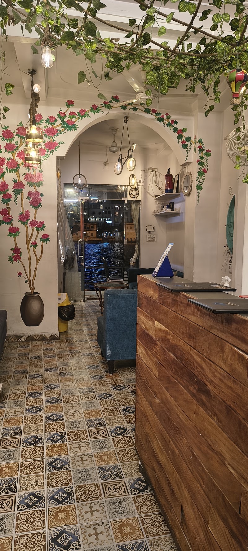 LaVista By Karan Rooftop Restaurant and cafe - LaVista By Karan Rooftop Restaurant and cafe 46, Gangaur Ghat Marg, Hotel Gangaur Palace, Udaipur, Rajasthan 313004, India
