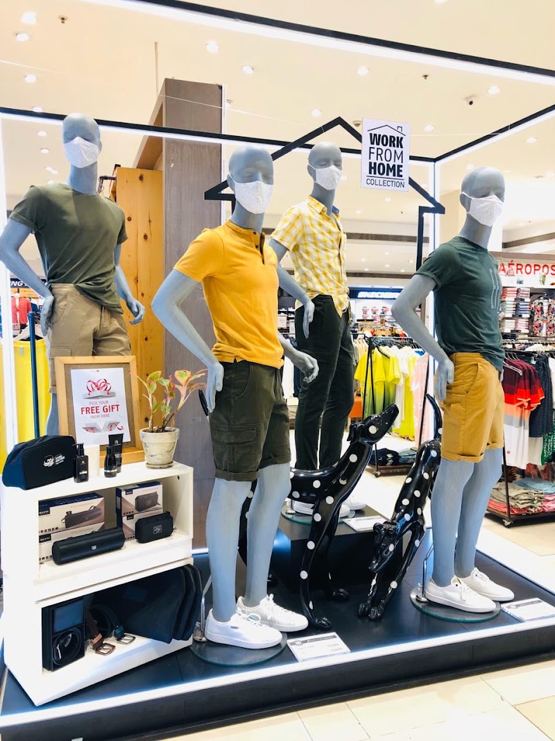Shoppers Stop Ltd - Gip Noida - Shoppers Stop Ltd - Gip Noida The Great India Place, opposite Centre Stage Mall, Sector 18, Noida, Uttar Pradesh 201303, India