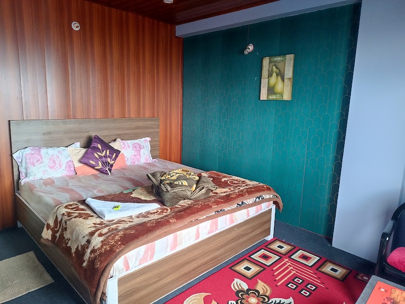 Shiv Inn Stay !! Mountain View Homestay !! Near Mall Road - Shiv Inn Stay !! Mountain View Homestay !! Near Mall Road Lower Toong Soong Rd, near Priyanka hotel, Manbari Basti, Darjeeling, West Bengal 734101, India