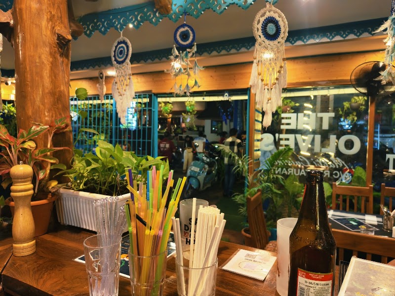 THE OLIVE'S MULTI CUISINE AC RESTAURANT PALOLEM GOA - THE OLIVE'S MULTI CUISINE AC RESTAURANT PALOLEM GOA maine Street, opposite sobit sarovar, Palolem, Canacona, portico, Goa 403702, India
