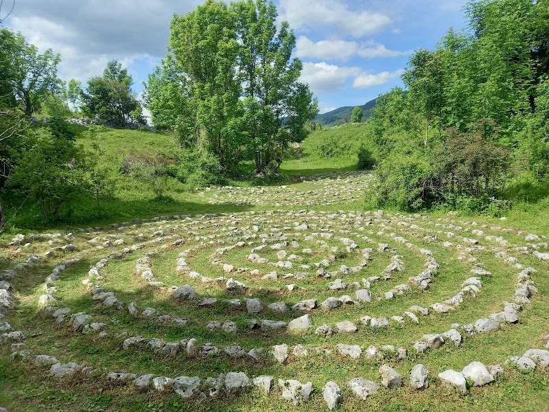 Nebeski labirinti